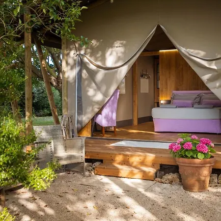Tenuta Donnanna Agriturismo&glamping Séjour à la ferme *